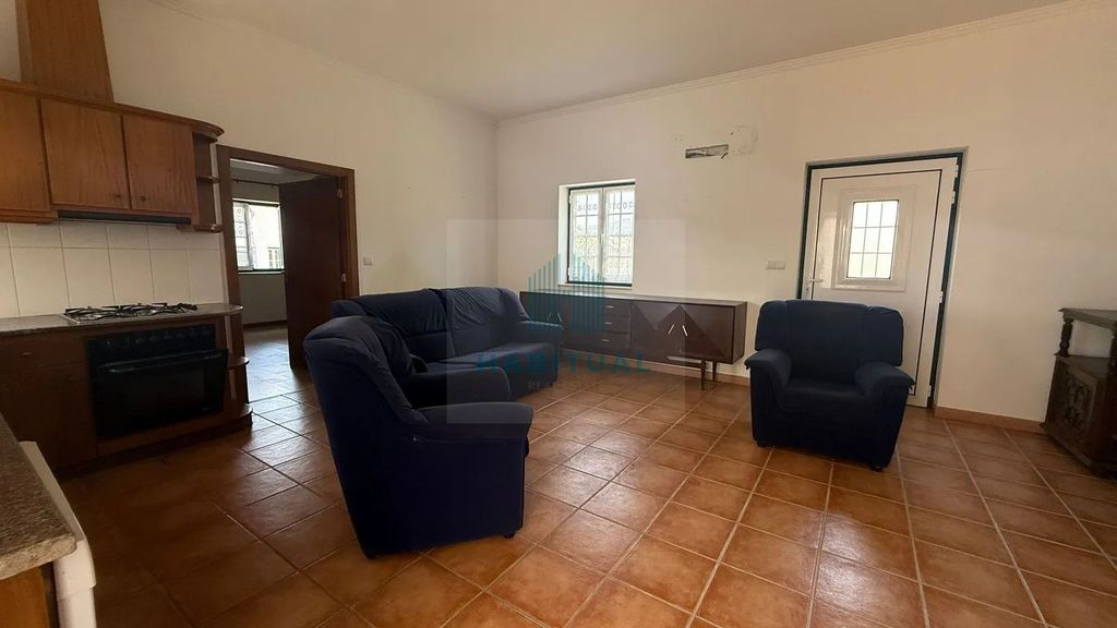 Property photo 3 of 47