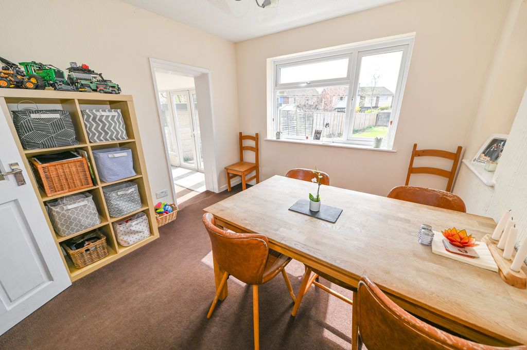 Property photo 3 of 20 Photo 14