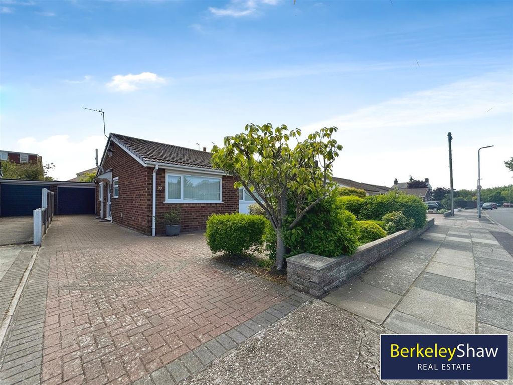 Property photo 1 of 14 External