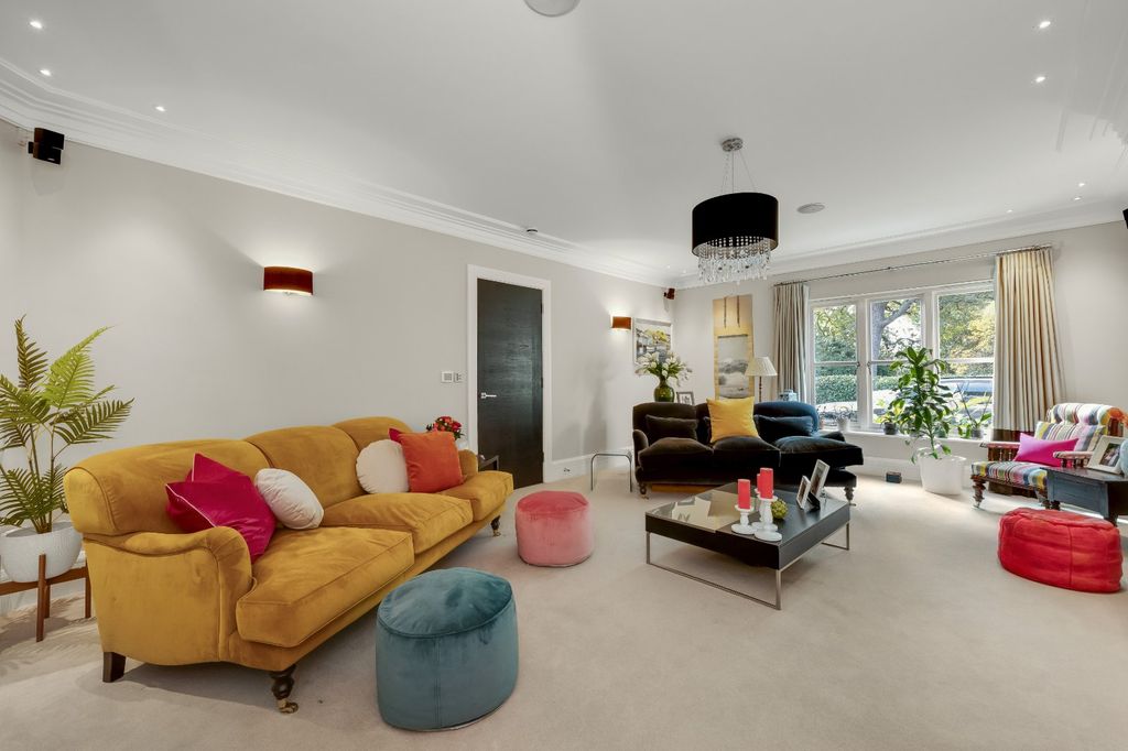 Property photo 3 of 28 Reception Room