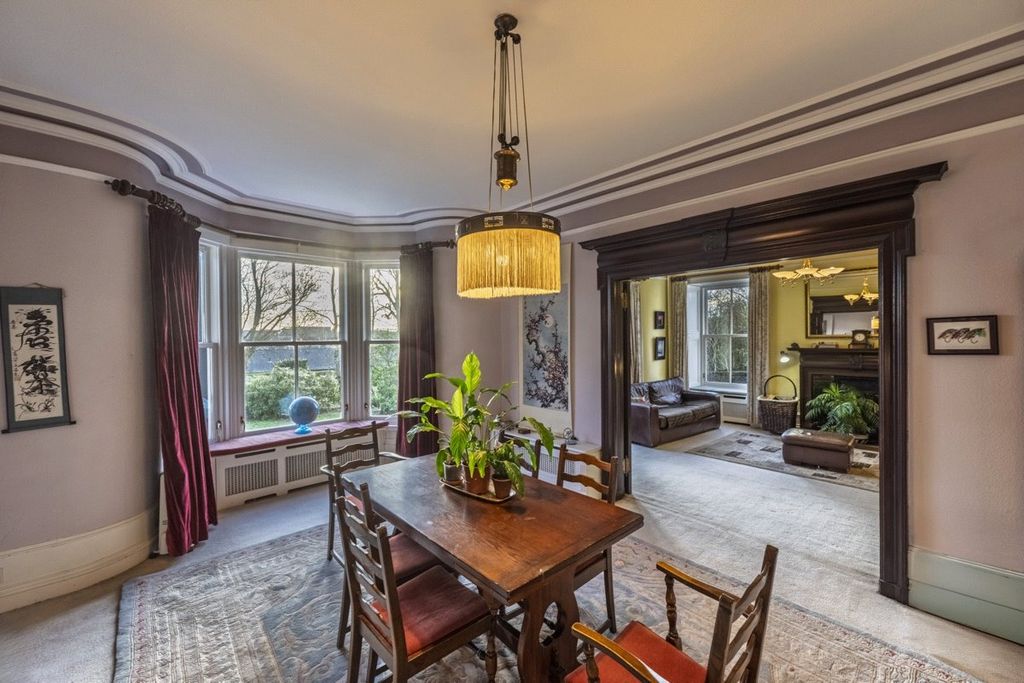 Property photo 3 of 14 Dining Room