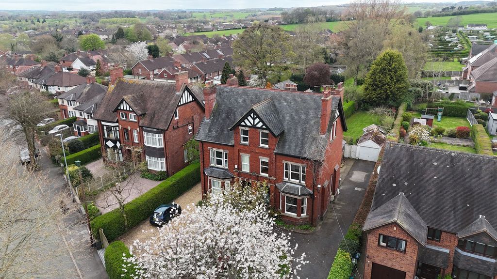 Property photo 1 of 33