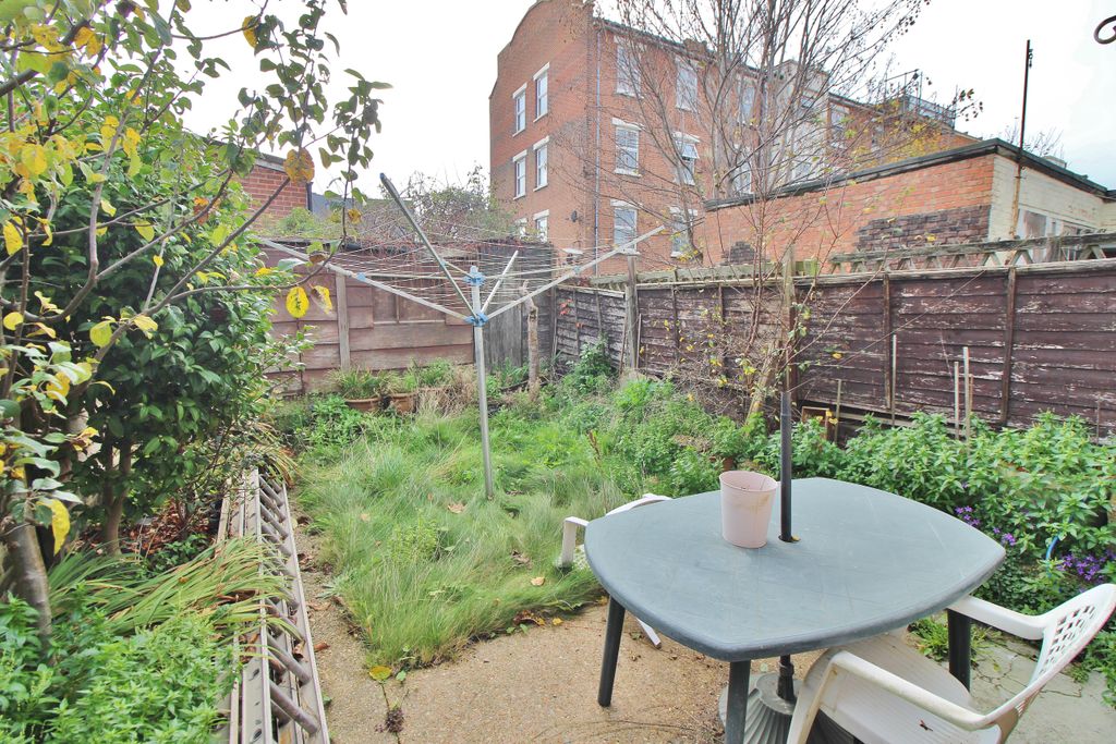 Property photo 2 of 4