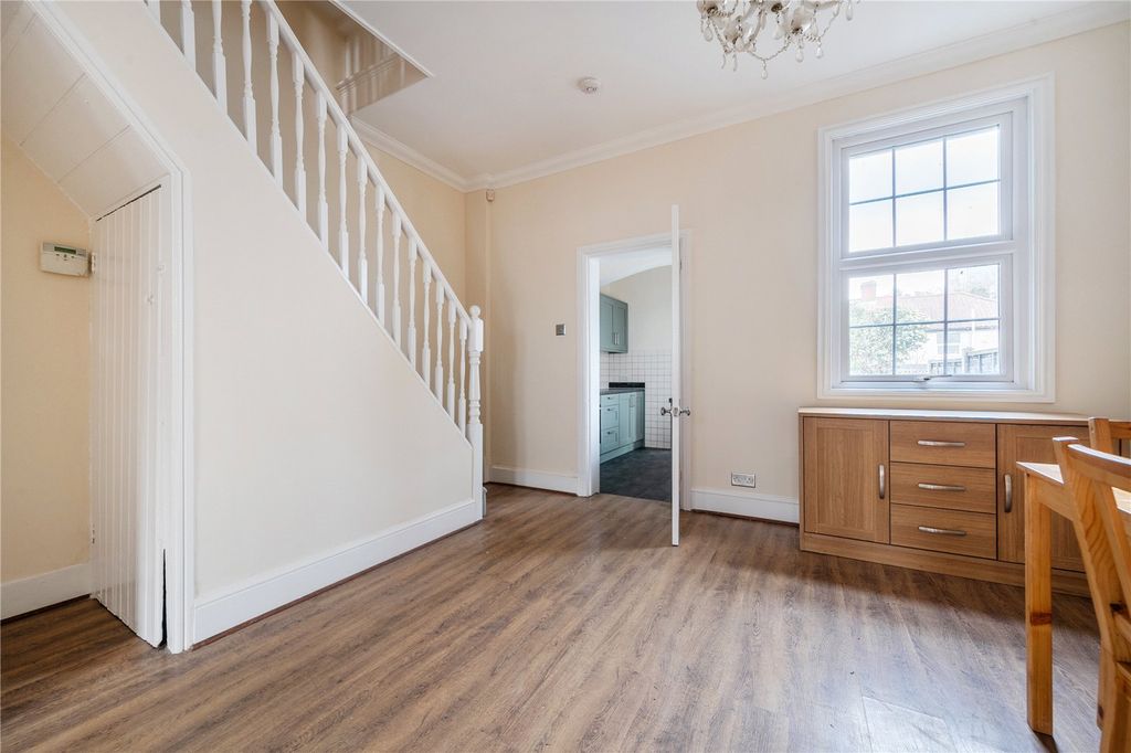 Property photo 2 of 21 Picture No. 06