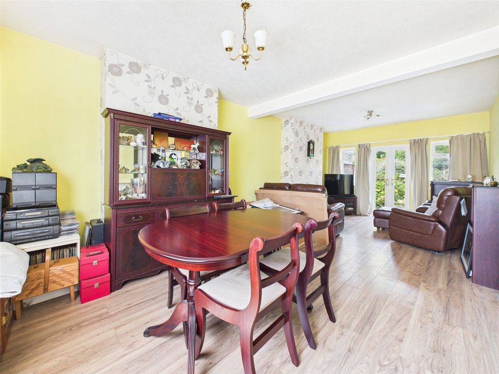 Property photo 2 of 17 Picture No. 05