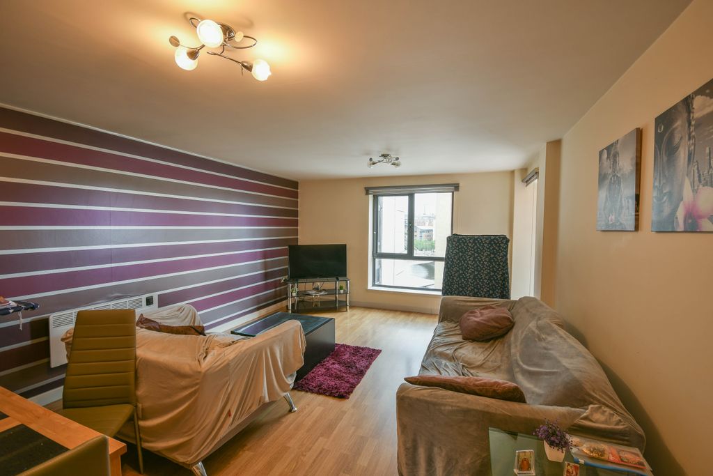 Property photo 2 of 23