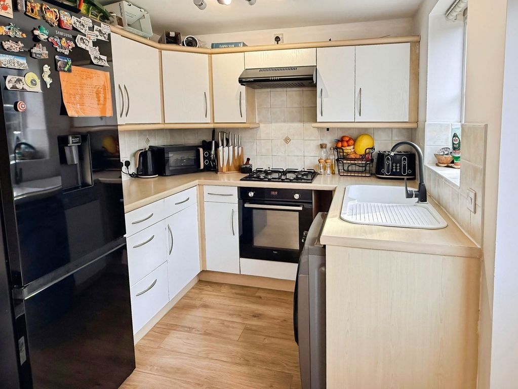 Property photo 3 of 17