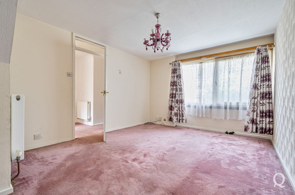 Property photo 2 of 25 7c9c3483-8Fbe-4Fd...