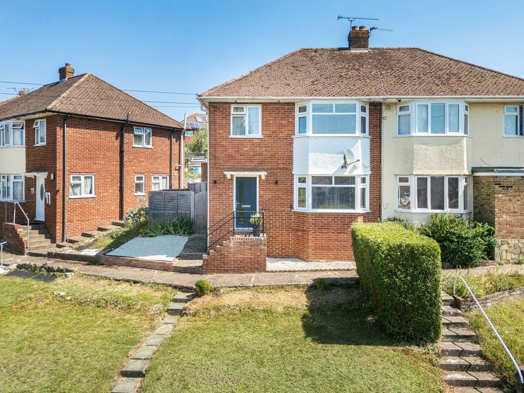 Property photo 1 of 23