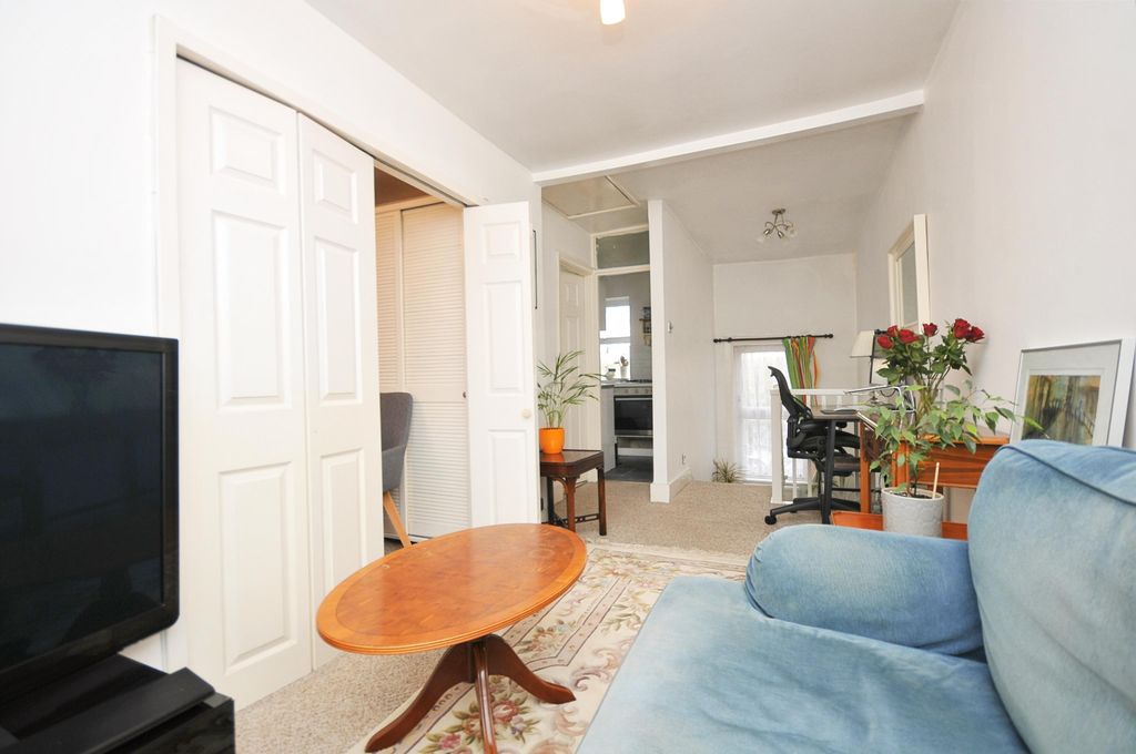 Property photo 2 of 11 Photography