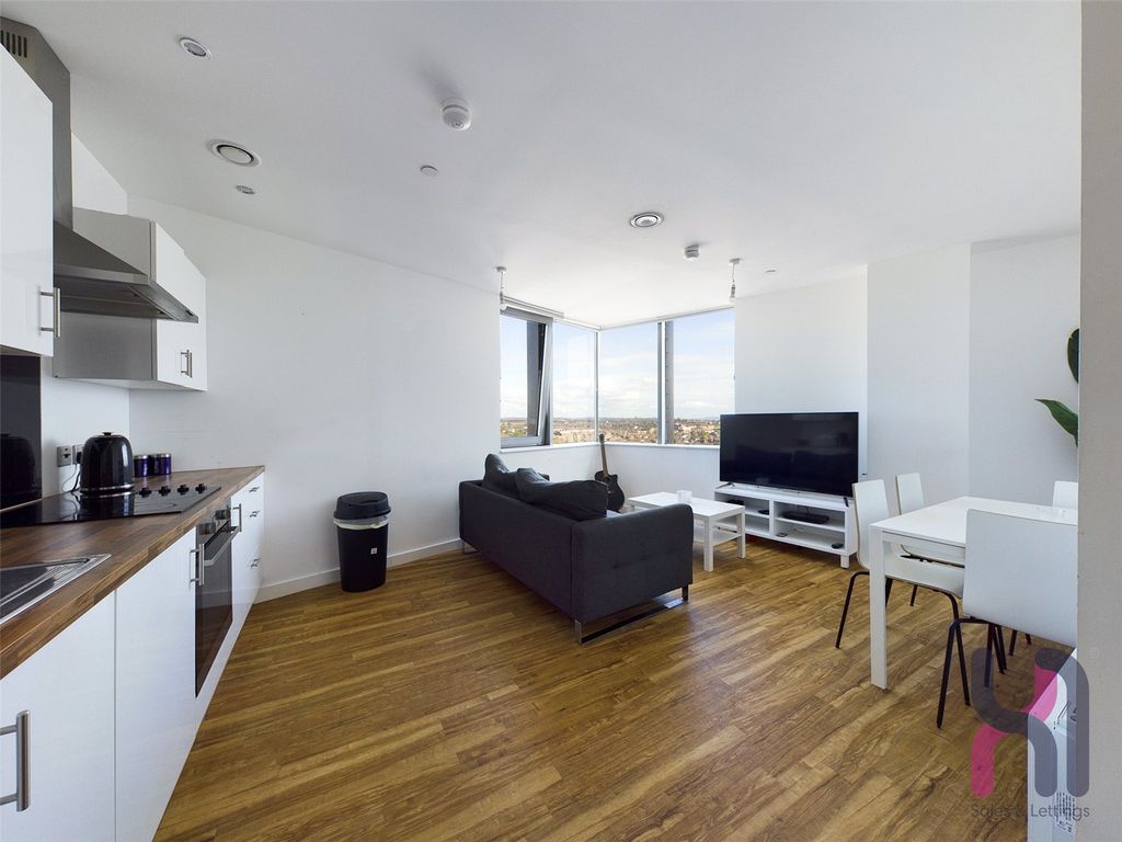 Property photo 1 of 11 Picture No. 06