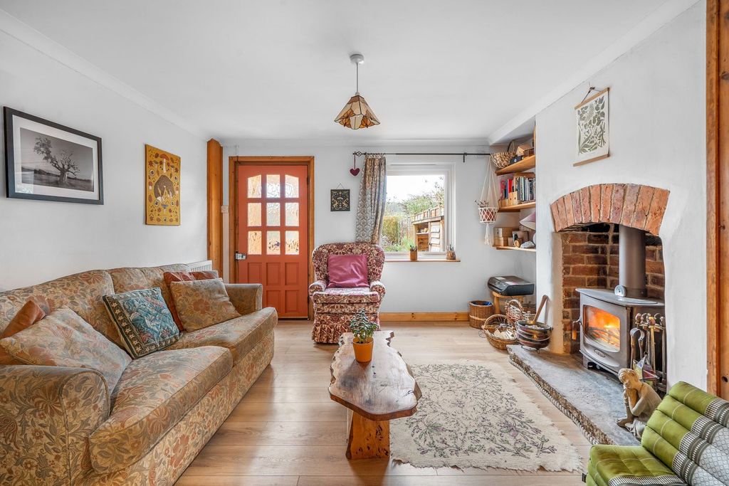 Property photo 2 of 14