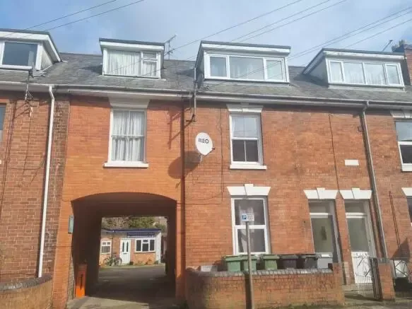 Property photo 1 of 6