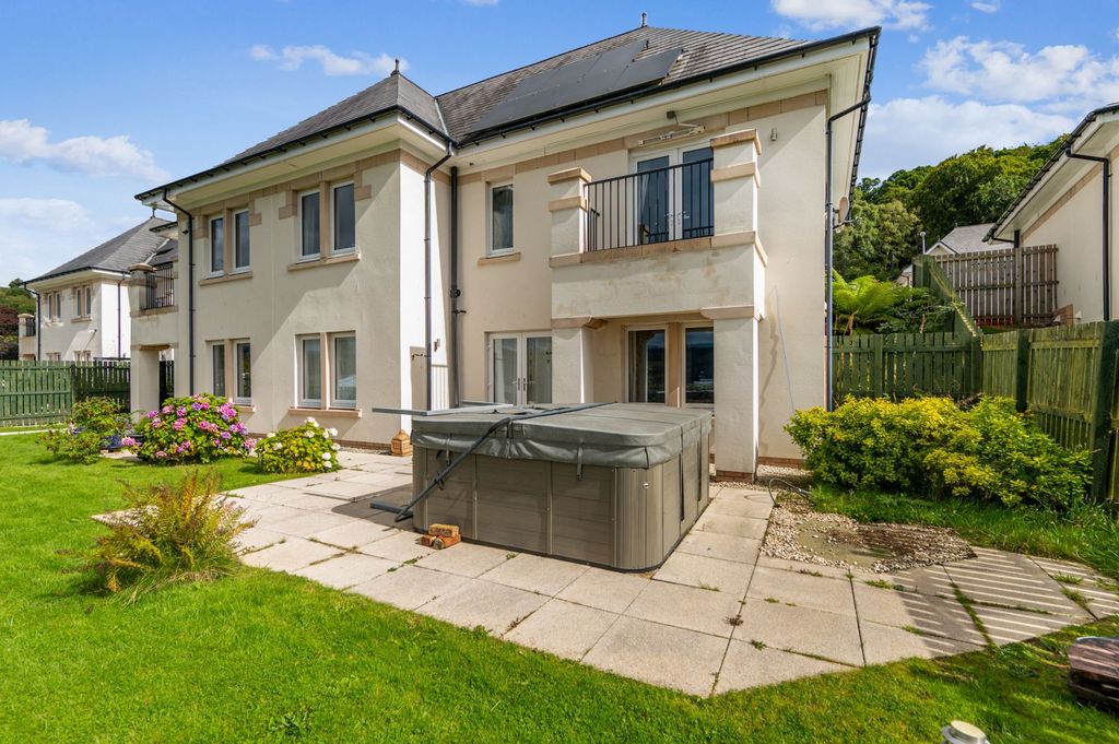 Property photo 2 of 48