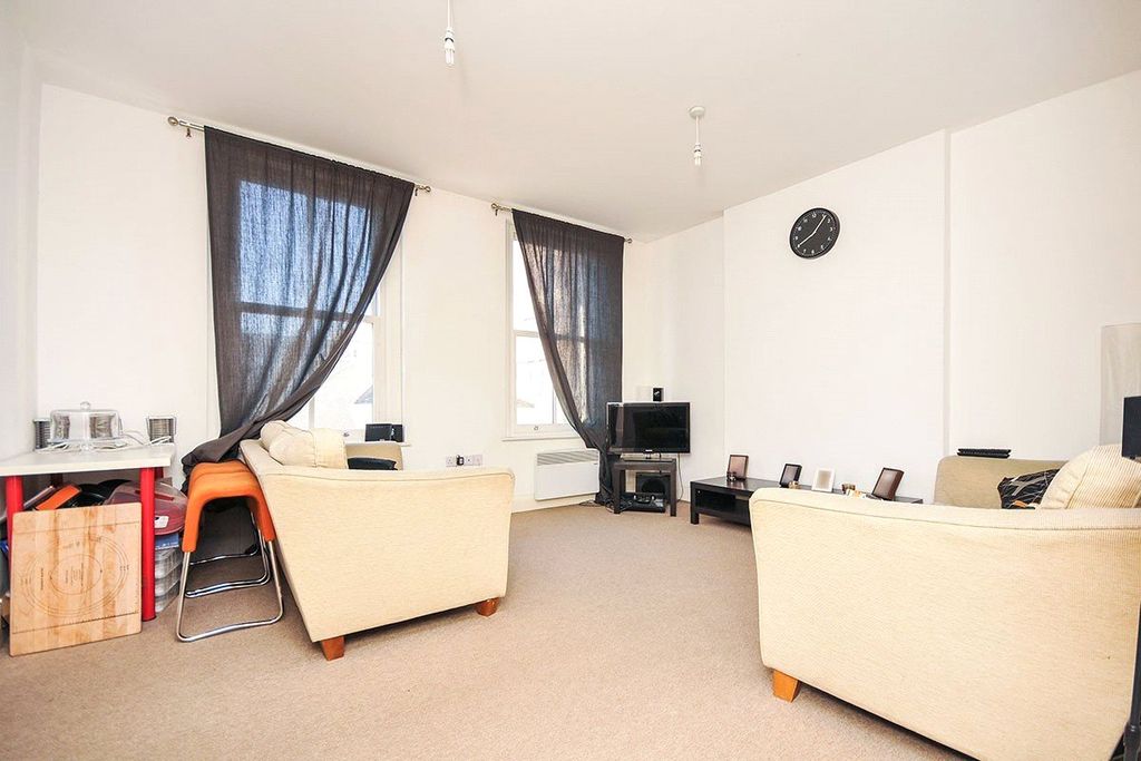 Property photo 3 of 8 Picture No. 07