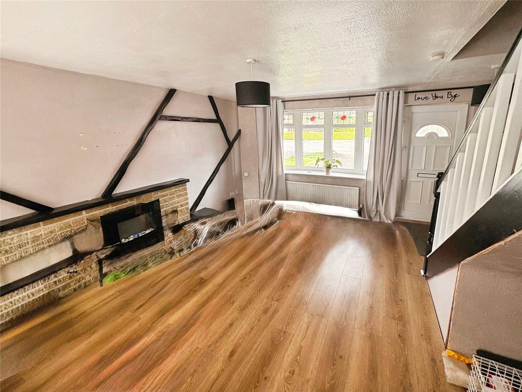 Property photo 3 of 9 Living Room