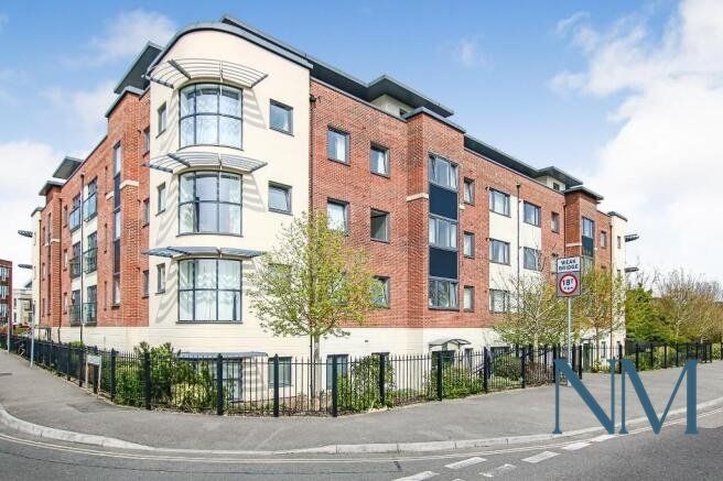 Property photo 1 of 10 2Â Bedroom Flat For Sale