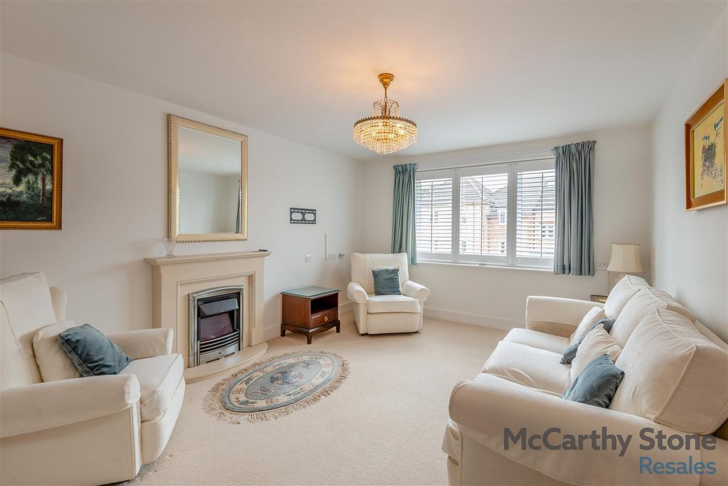 Property photo 2 of 17 8660891-Interior01.Jpg