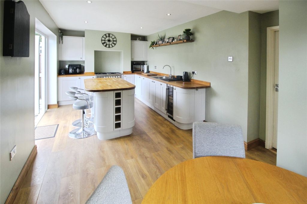 Property photo 2 of 14 Kitchen/Diner