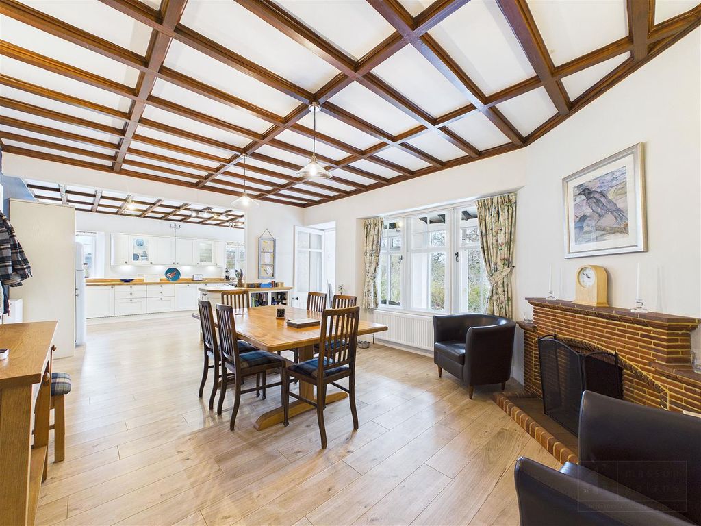 Property photo 3 of 37 Kitchen & Dining Area