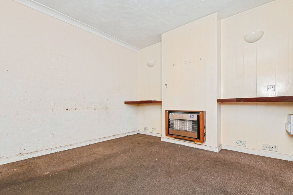 Property photo 2 of 8 Pbox-Img.Jpg