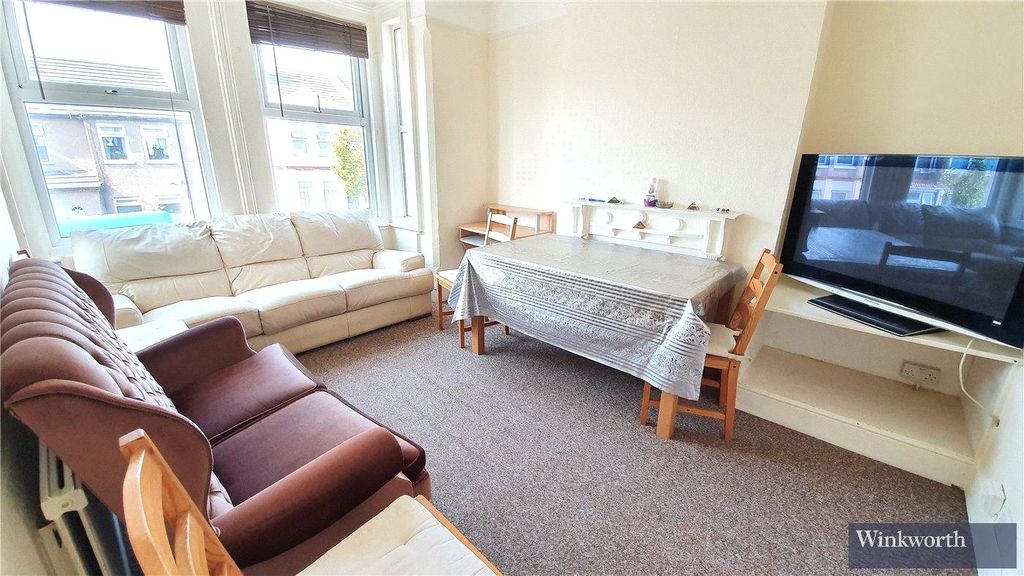 Property photo 2 of 6 Picture No. 12