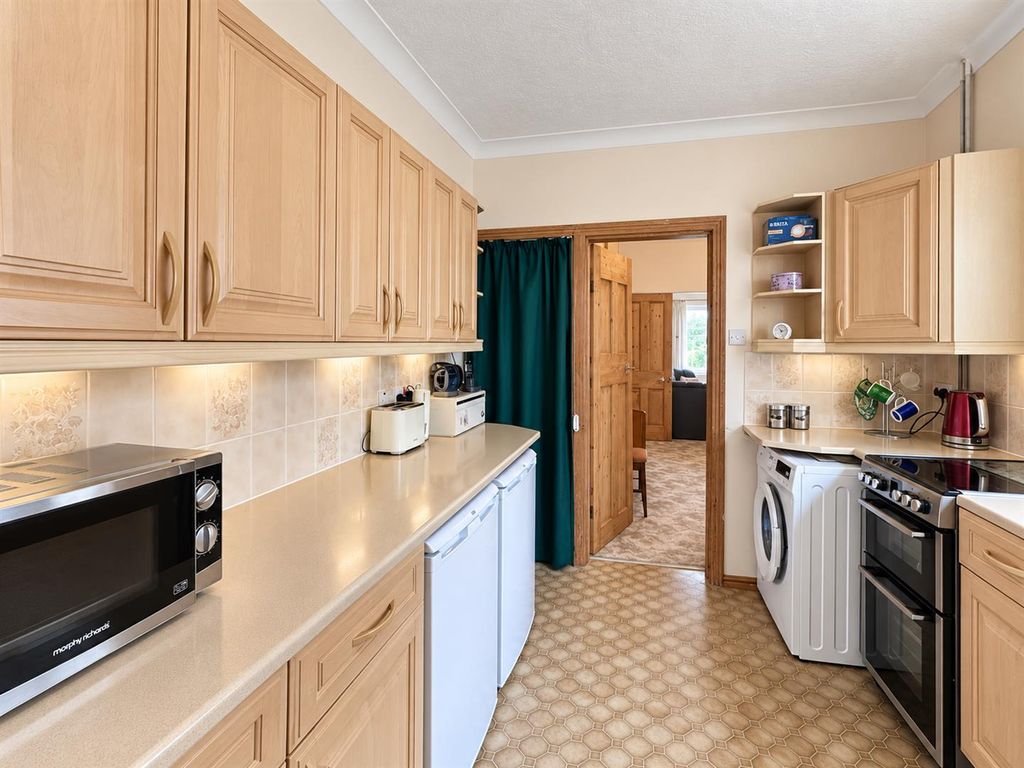 Property photo 3 of 18 106 Christchurch Rd 5.Png
