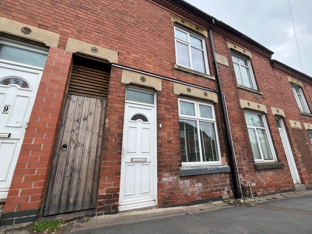 Property photo 1 of 9