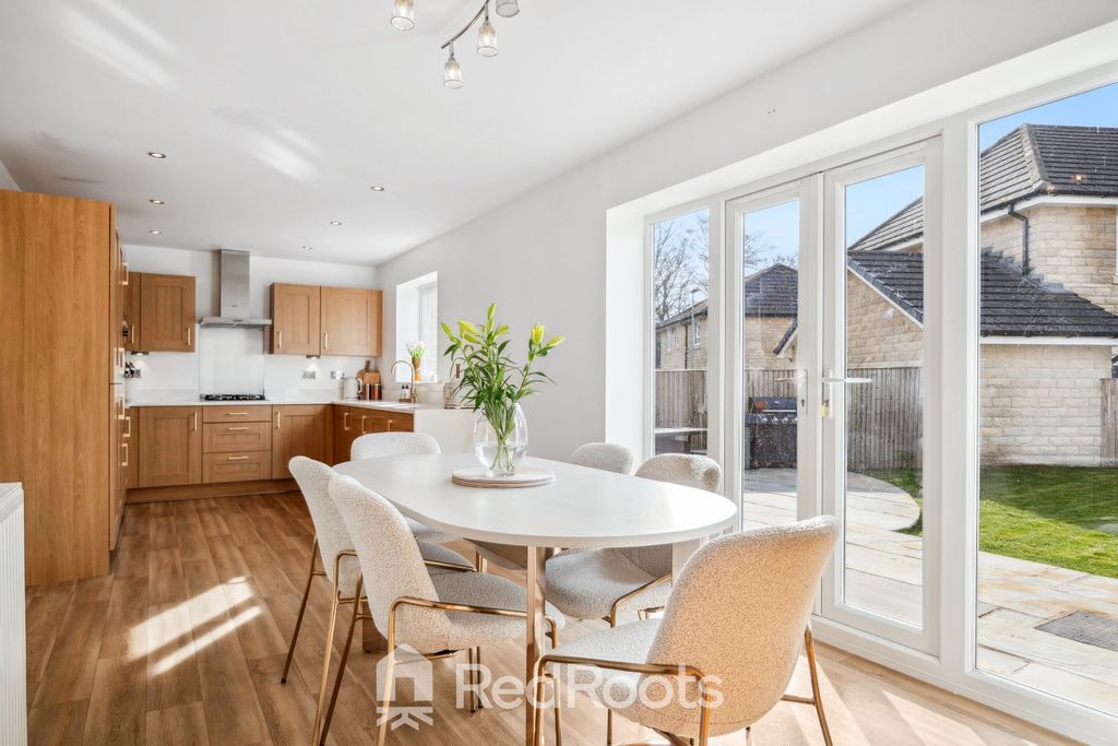 Property photo 2 of 28 4010714