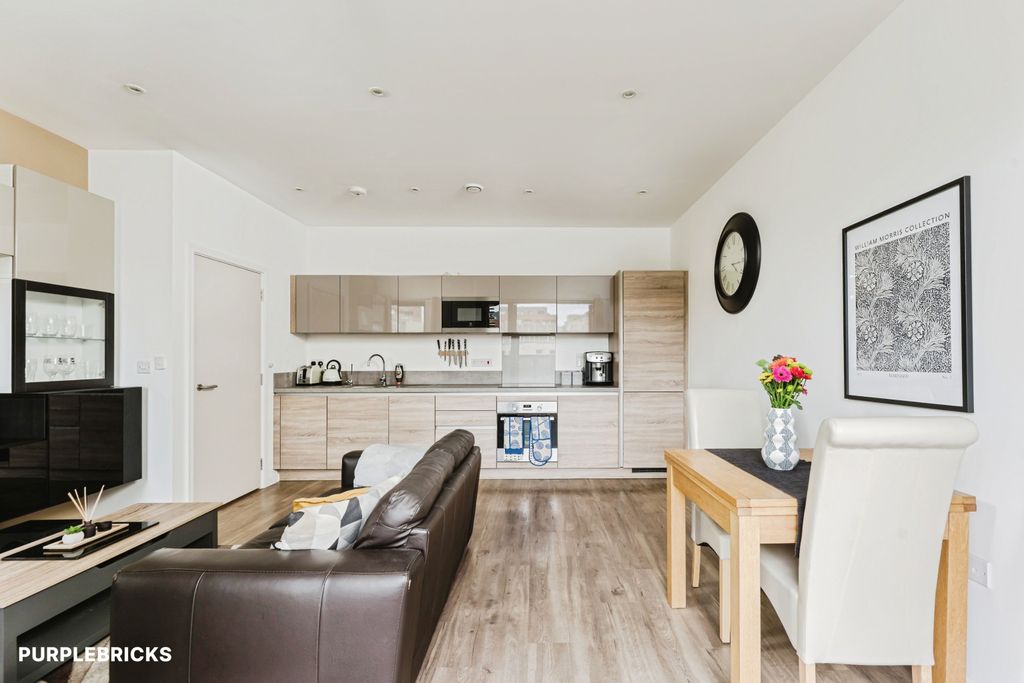 Property photo 3 of 18 Open Plan Living