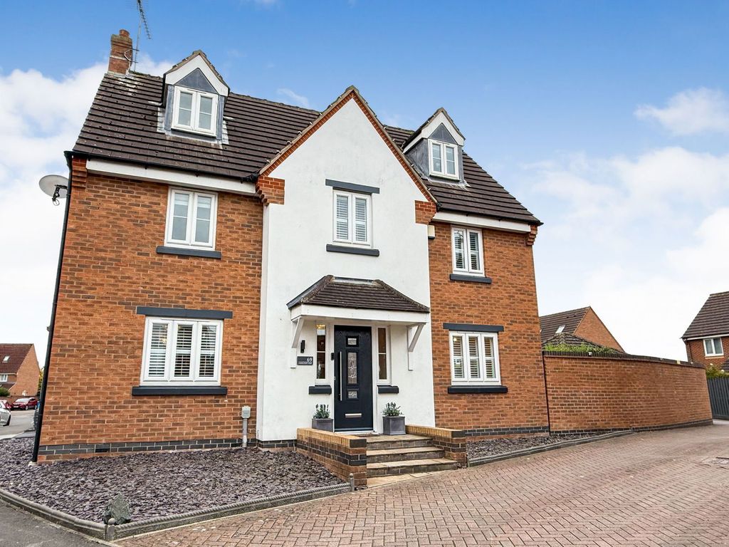 Property photo 1 of 28