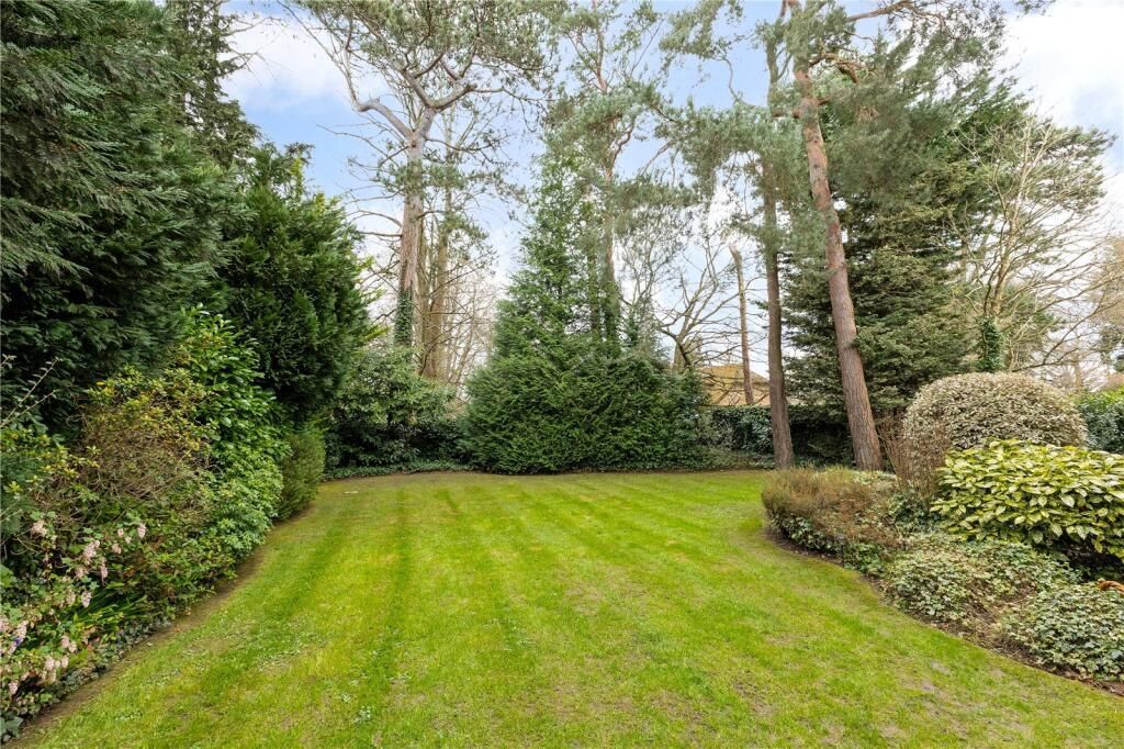 Property photo 2 of 14 Garden 2.Jpeg