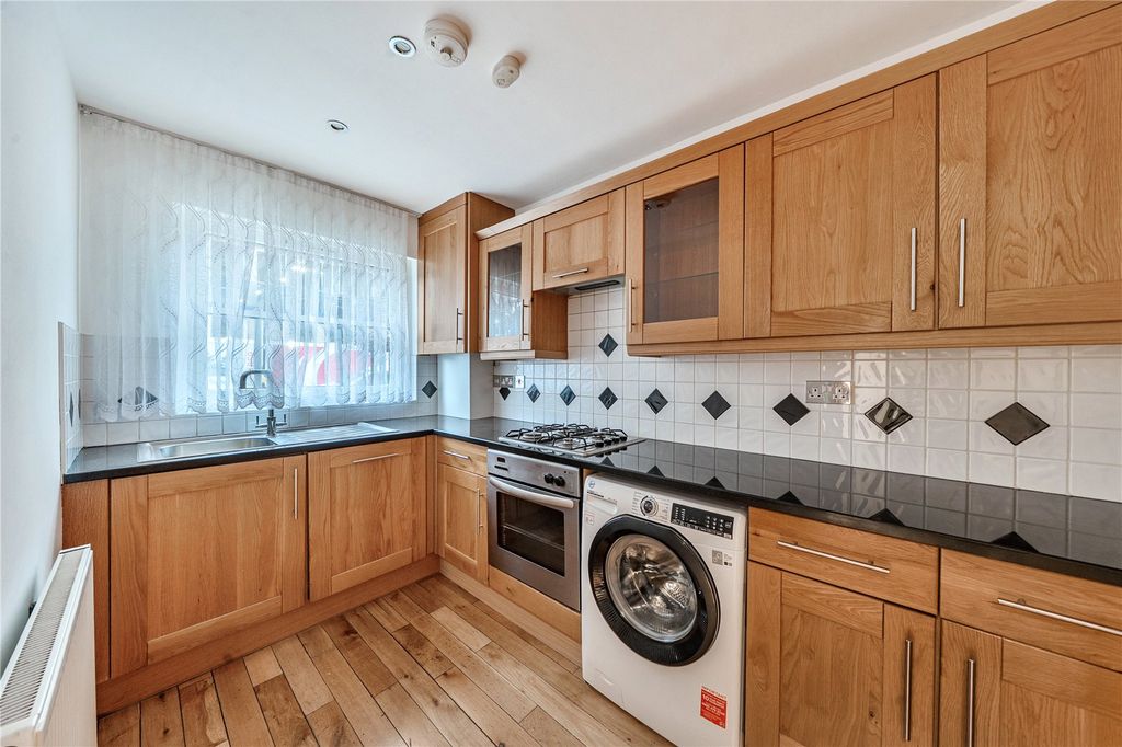 Property photo 2 of 14 Picture No. 13