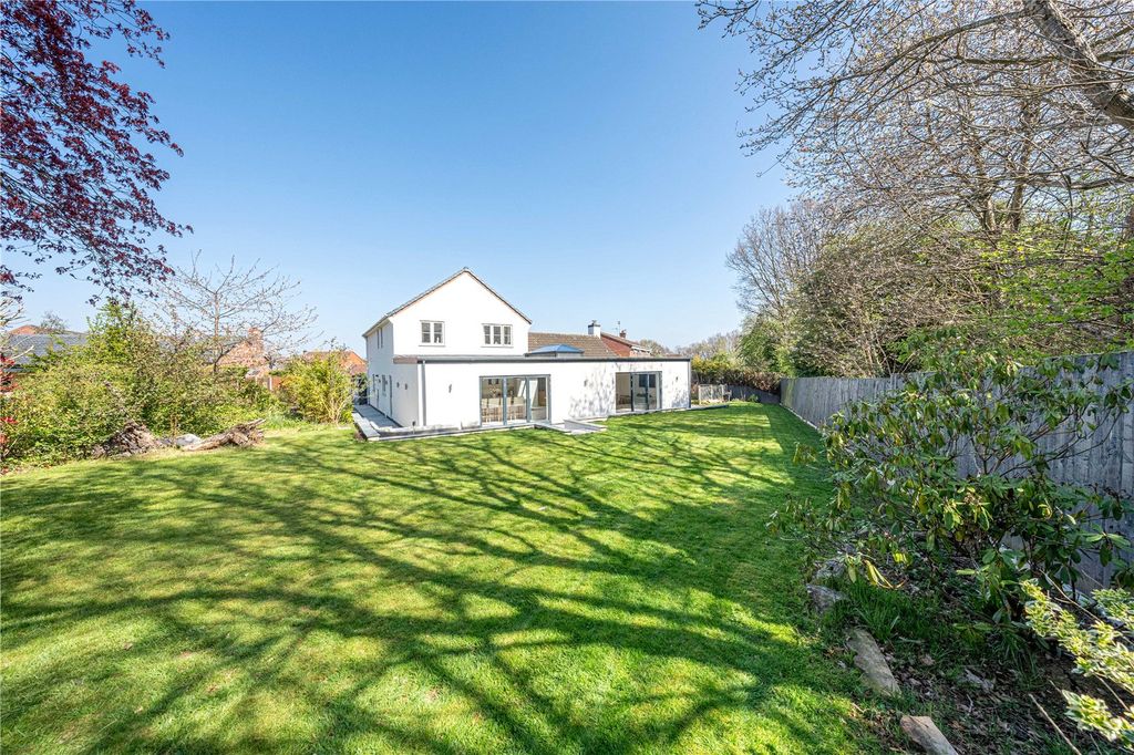 Additional image 39 of 4 bed detached house for saleCarnoustie, Tamworth, Staffordshire B77
