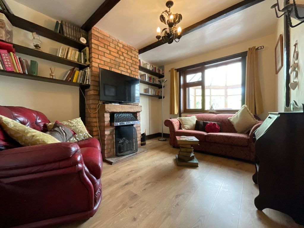 Property photo 3 of 25