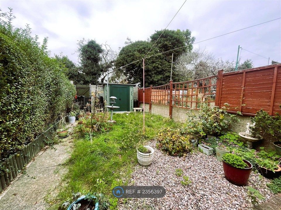 Property photo 2 of 6 Garden