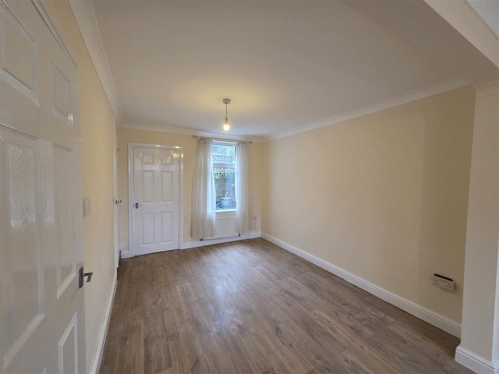 Property photo 3 of 12 20260121_103944.Jpg