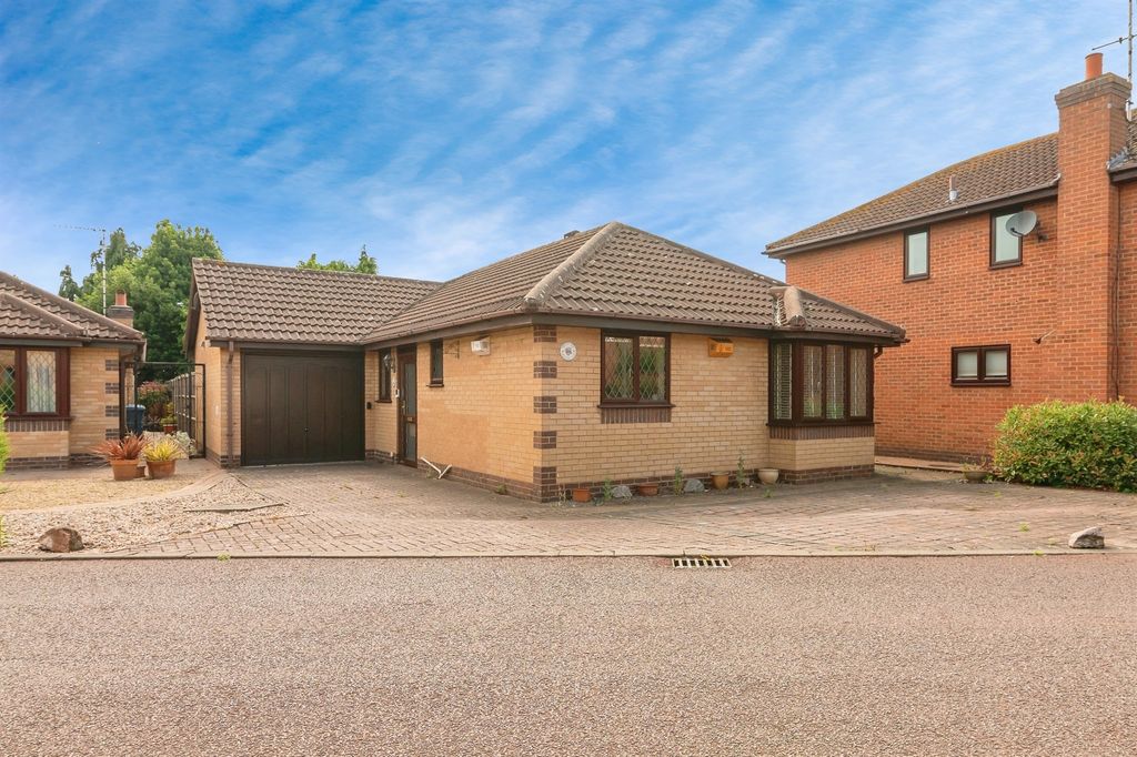 Property photo 1 of 17