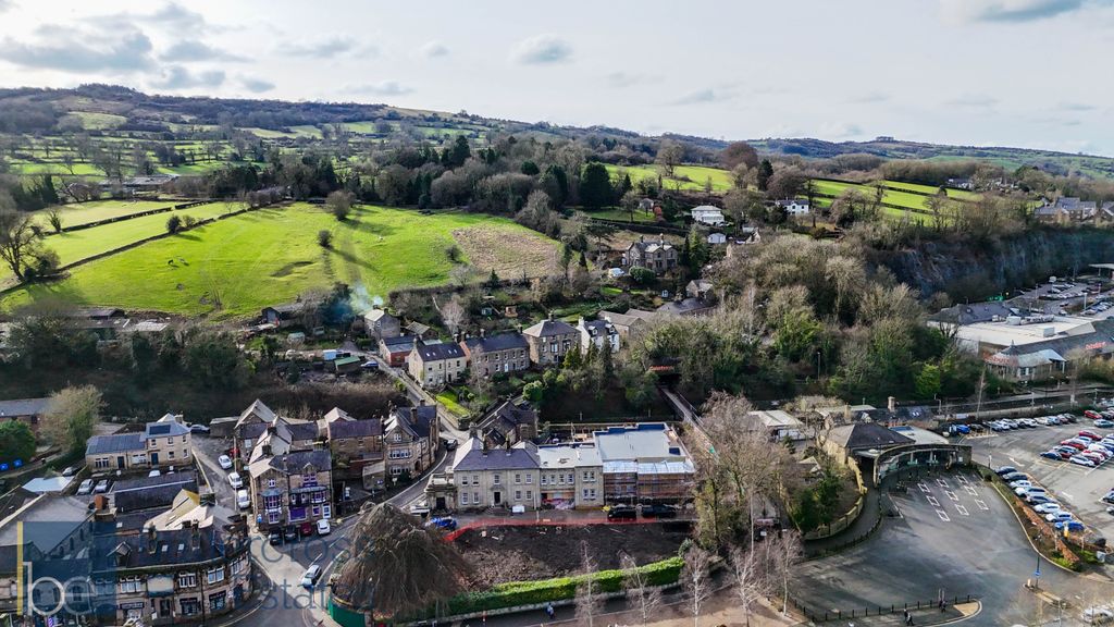 Property photo 1 of 6 The Old Bank