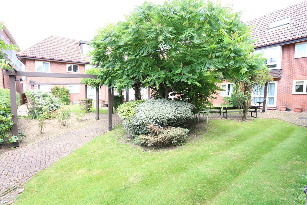 Property photo 2 of 7