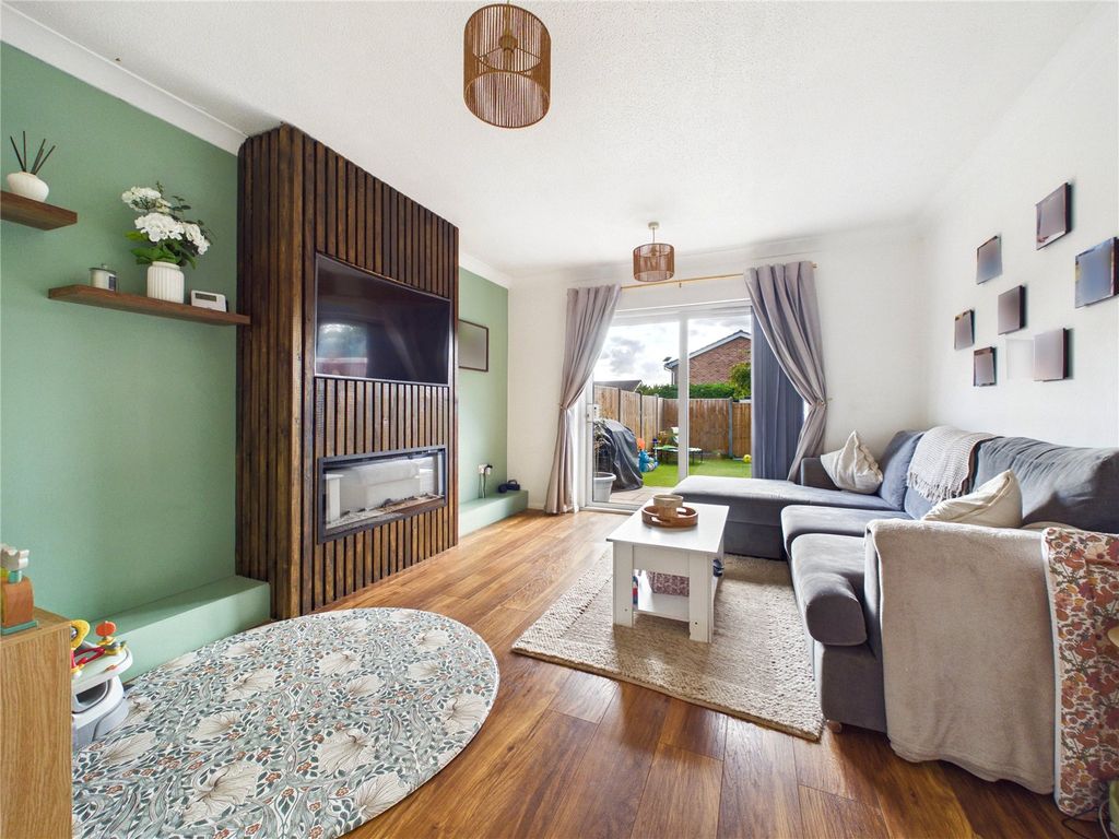 Property photo 2 of 14 Picture No. 16