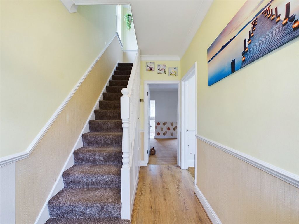 Property photo 2 of 22 Picture No. 01