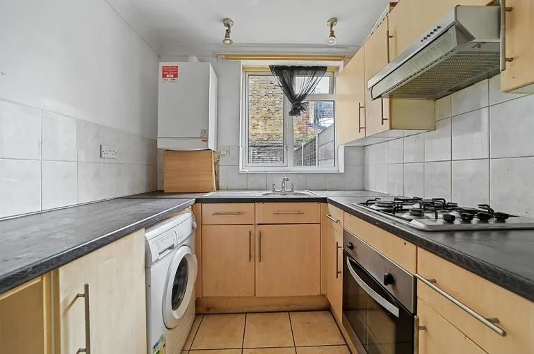 Property photo 2 of 8