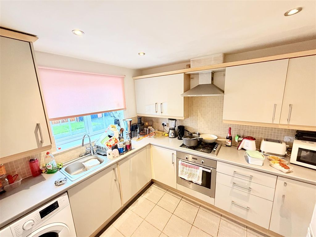 Property photo 3 of 14 Tempimage2Vzfc6.Jpg