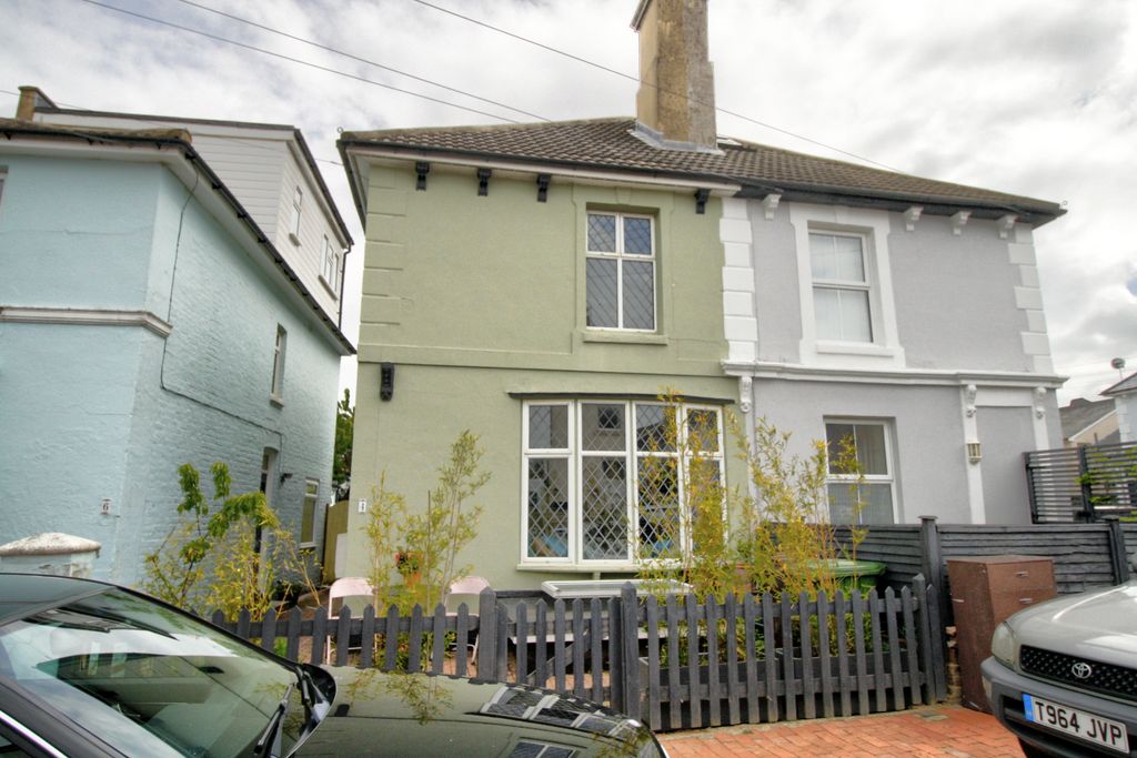 Property photo 1 of 12 4As22