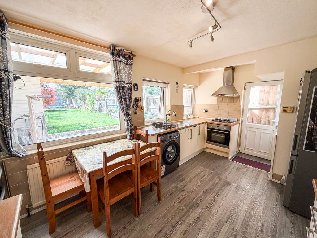 Property photo 3 of 15 Kitchen/Diner