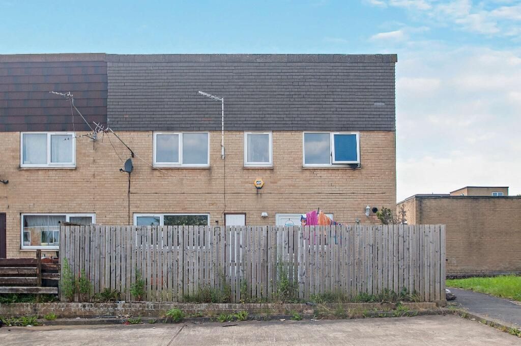 Property photo 2 of 19