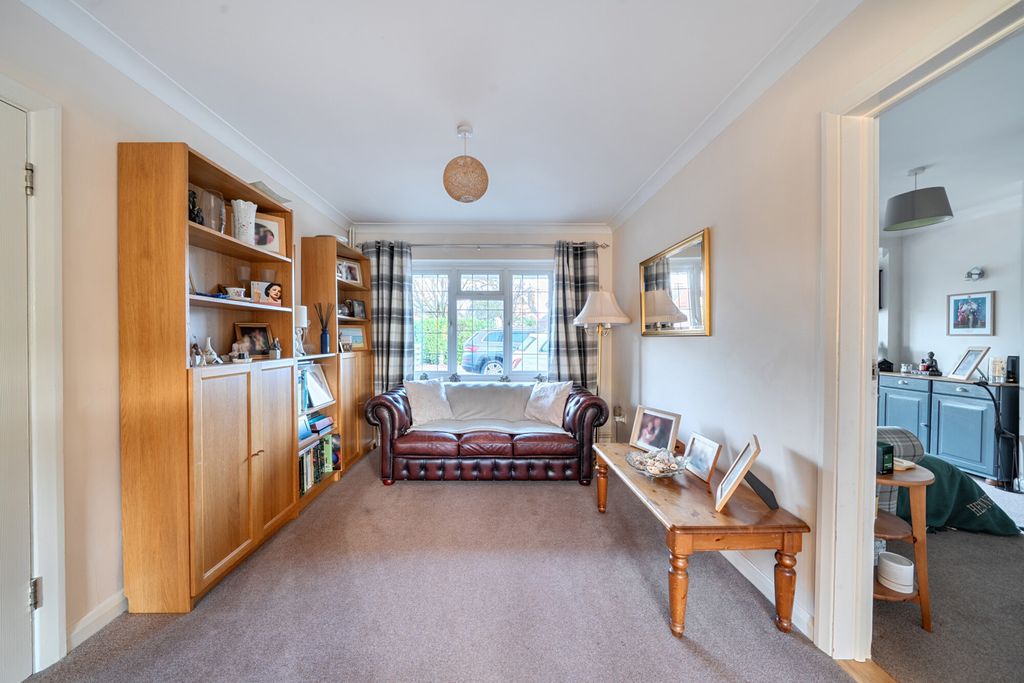 Property photo 3 of 20 1397417-3-6967714...