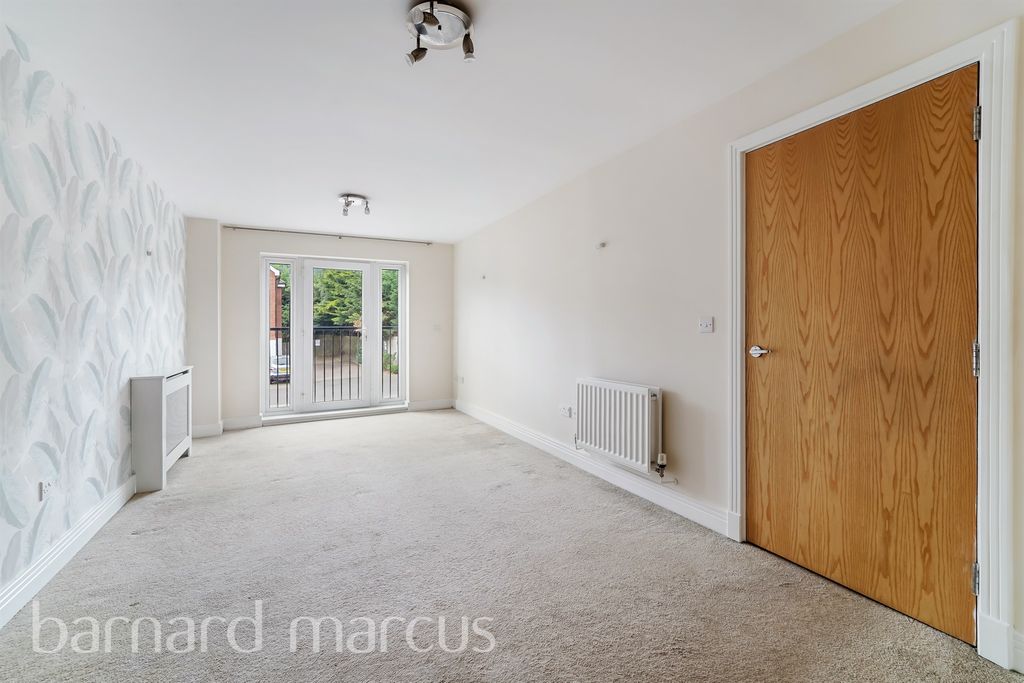 Property photo 3 of 9