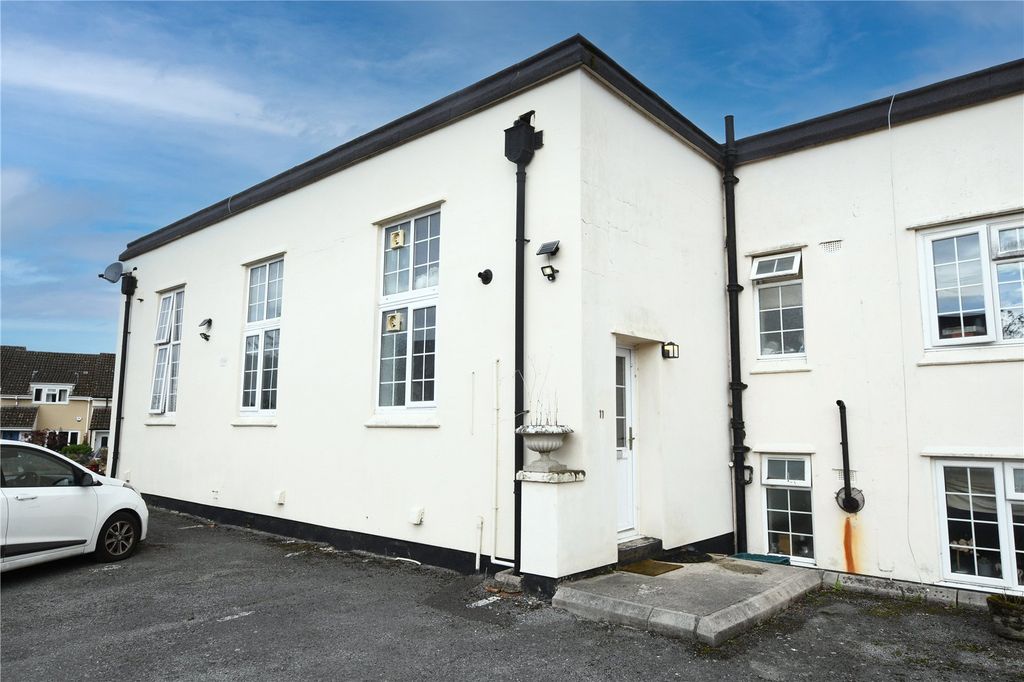 Property photo 1 of 18 Picture No. 23